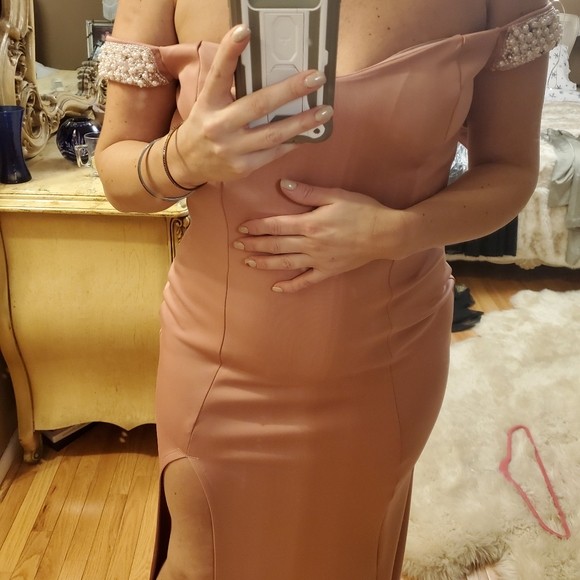 Dress - Picture 2 of 7